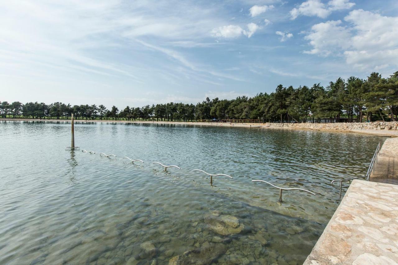 Casa Flora 3-Minutes' Walk From The Beach Novigrad  Bagian luar foto