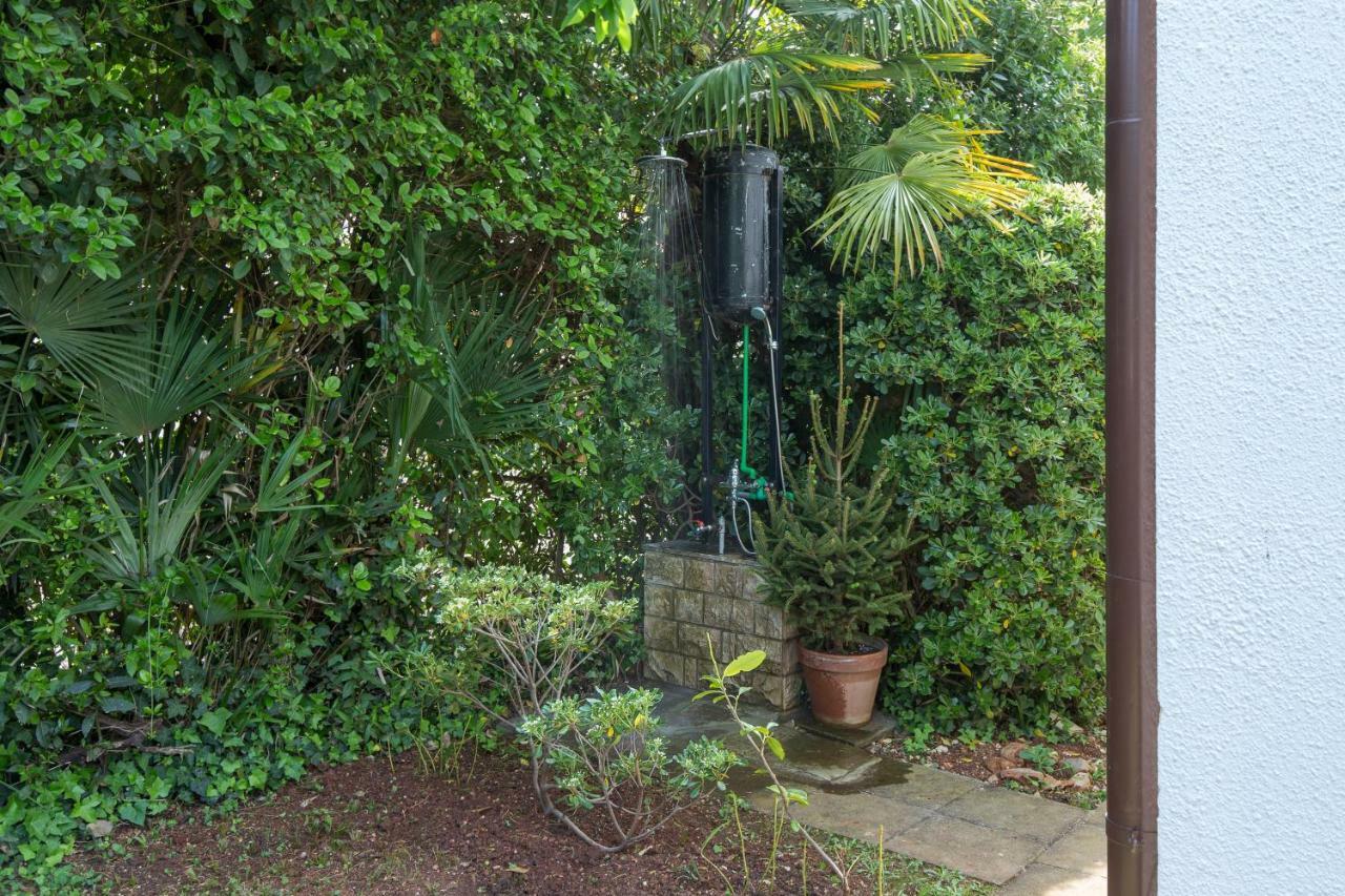 Casa Flora 3-Minutes' Walk From The Beach Novigrad  Bagian luar foto