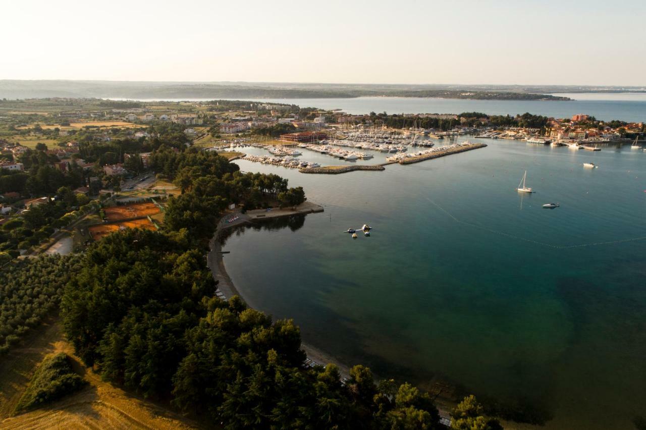 Casa Flora 3-Minutes' Walk From The Beach Novigrad  Bagian luar foto