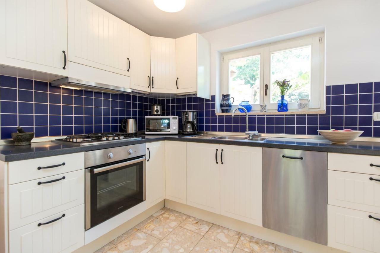 Casa Flora 3-Minutes' Walk From The Beach Novigrad  Bagian luar foto