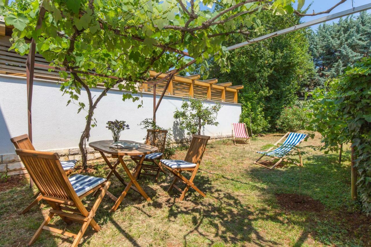 Casa Flora 3-Minutes' Walk From The Beach Novigrad  Bagian luar foto